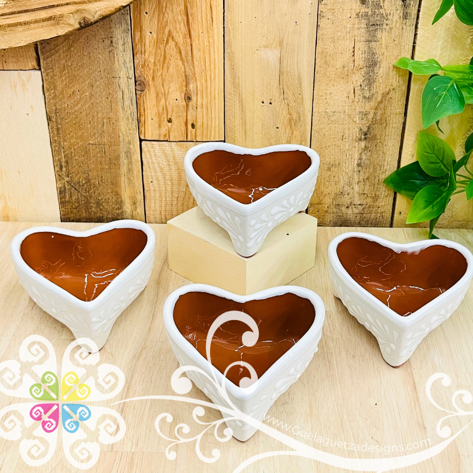 Set of 4 White Espiga Molcajete Corazon Barro - Mexican Kitchen