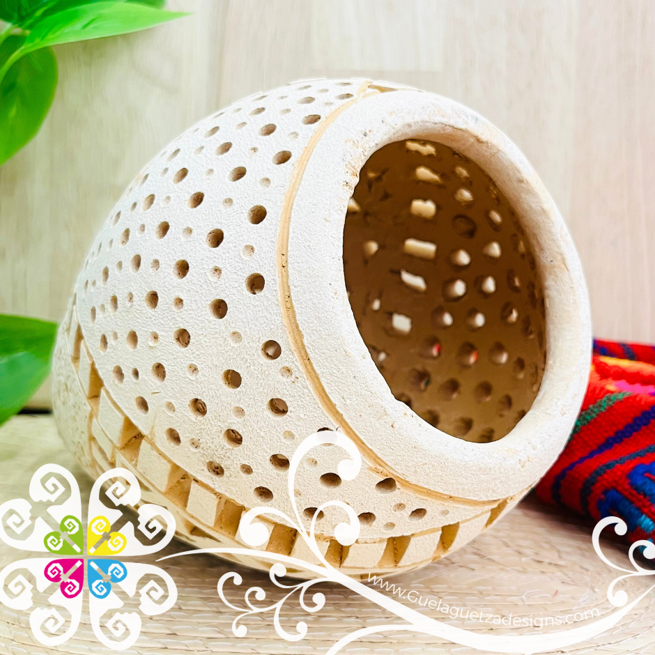 Medium Oval Candle Holder - Barro Atzompa