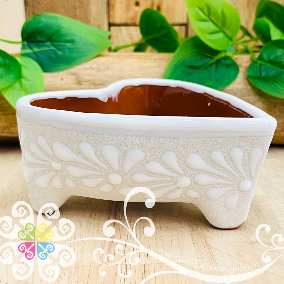 Set of 4 White Espiga Molcajete Corazon Barro - Mexican Kitchen