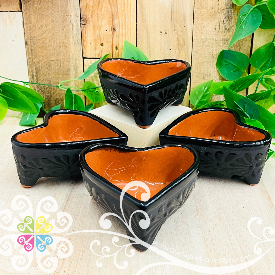 Set of 4 Black Espiga Molcajete Corazon Barro - Mexican Kitchen