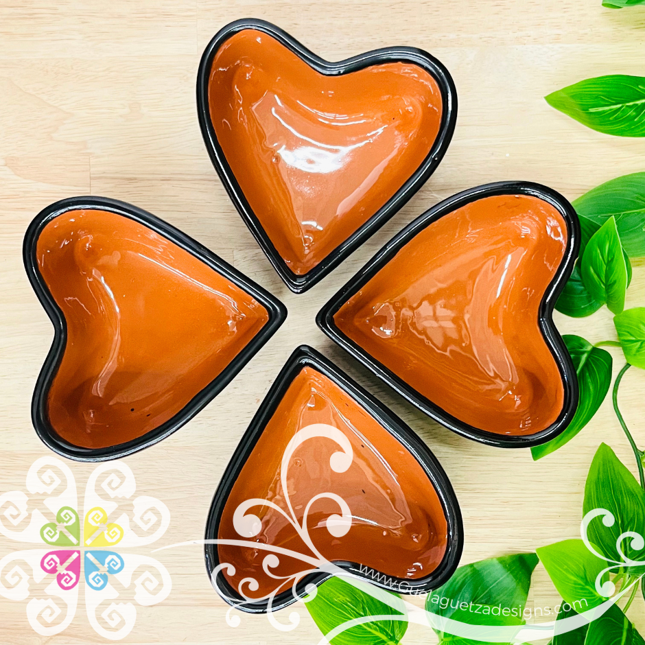 Set of 4 Black Espiga Molcajete Corazon Barro - Mexican Kitchen