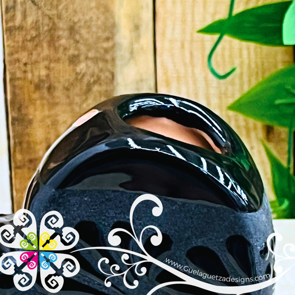 Black Espiga Corazon Clay Vase - Florero Barro
