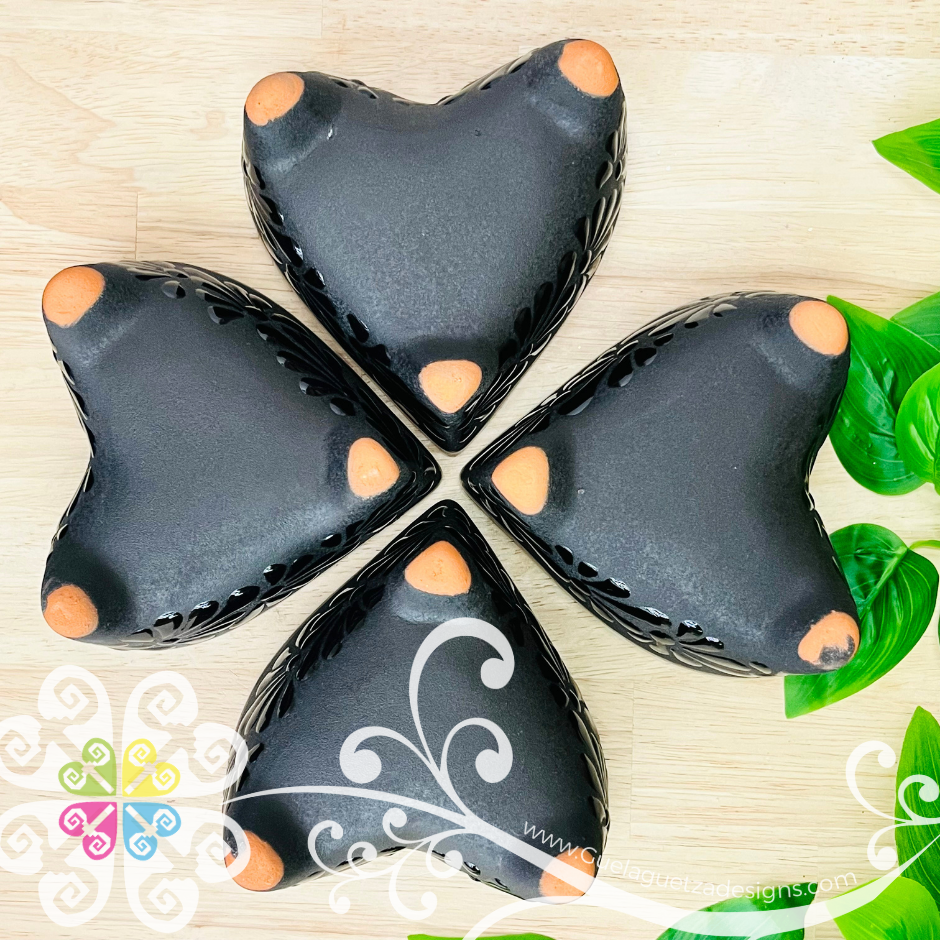 Set of 4 Black Espiga Molcajete Corazon Barro - Mexican Kitchen