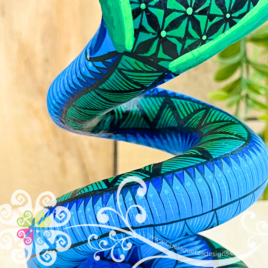 Cobra Alebrije - Handcarve Wood Decoration Figure