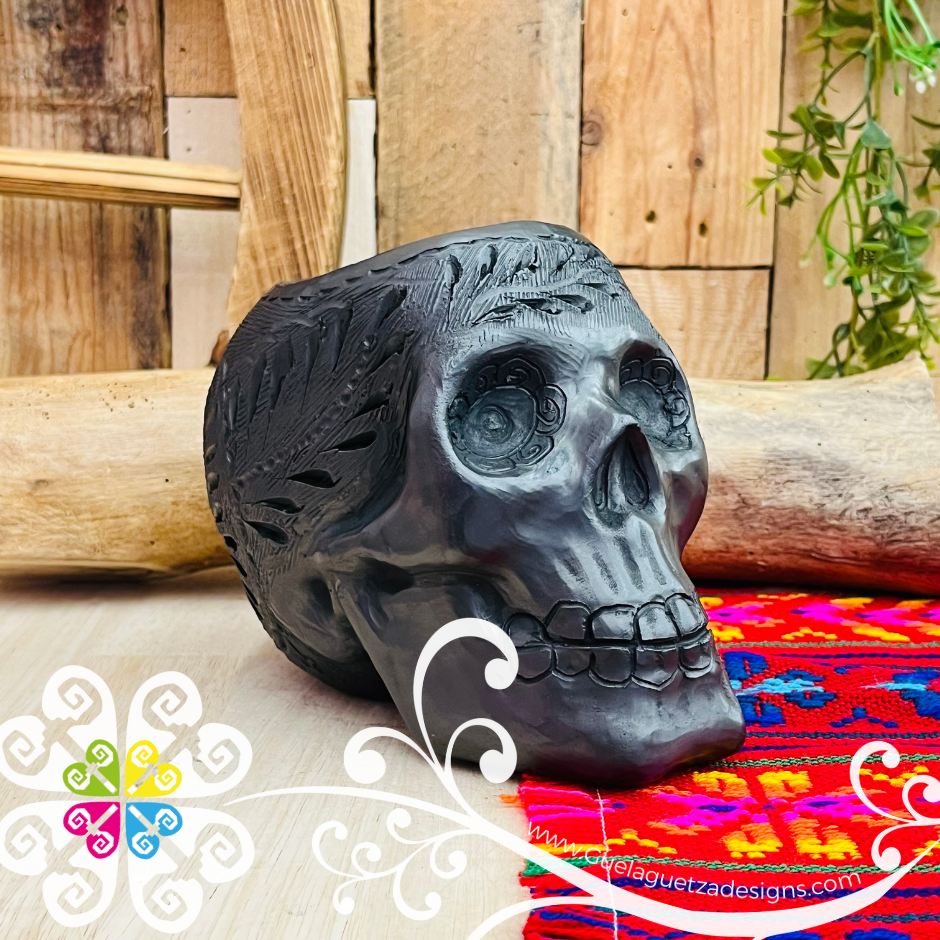 Medium Macetera Craneo  - Black Clay Oaxaca
