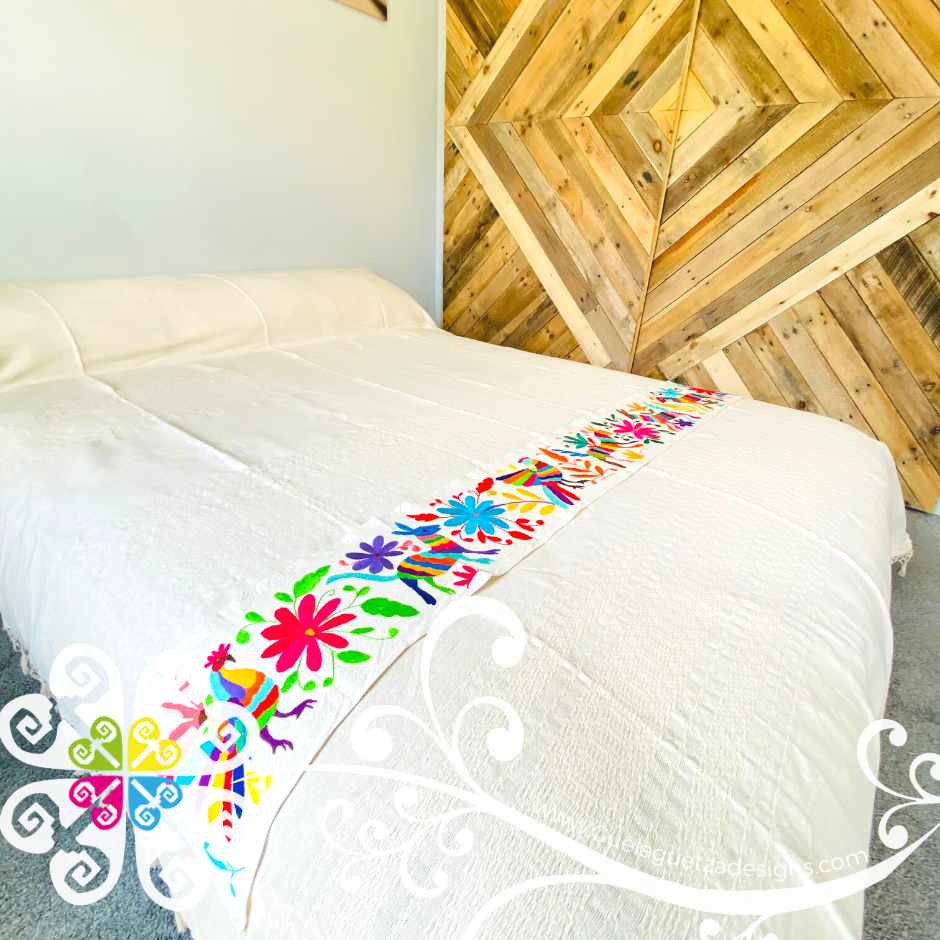 King Size - Pedal Loom Bed Cover with Otomi Runner
