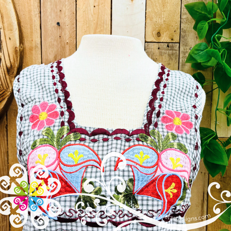 Beige Escapulario Embroider Apron - Mandil Artesanal