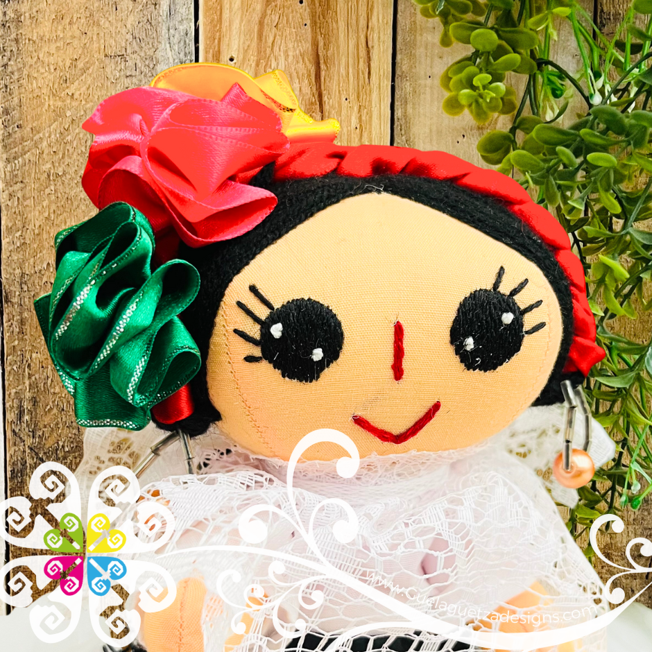 Veracruz Dress Mexican Otomi Doll - Fina