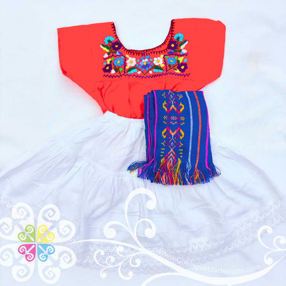 Size 1T Traje Nina 12 de Diciembre - Indita / Children set