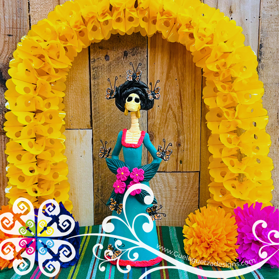 Small Mariposa Colores Fina Clay Catrina Michoacana - Capula Clay Home