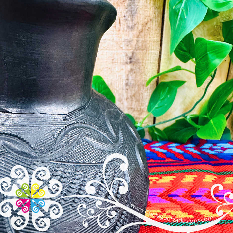 Medium Bola Pitcher - Barro Negro Oaxaca