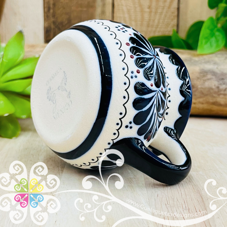 Small Navy Blue Flowers Taza Ponchera Colibri - Barro Alta Temperatura - Single Clay Mug