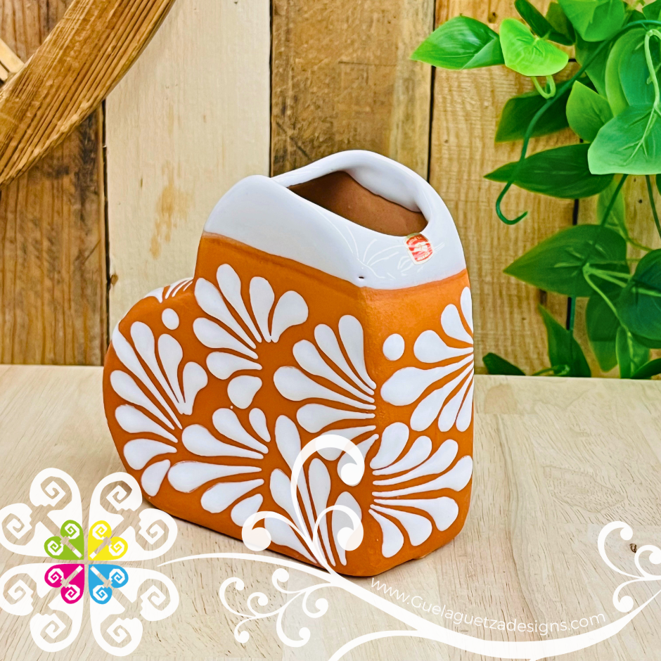 Natutal with White Espiga Corazon Clay Vase - Florero Barro