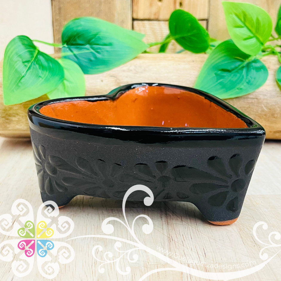 Set of 4 Black Espiga Molcajete Corazon Barro - Mexican Kitchen