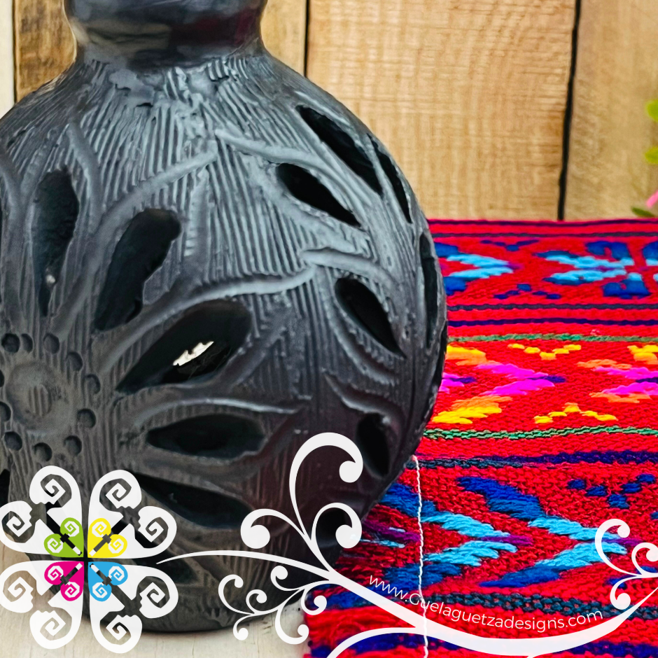 Small Cartuchero Vase - Barro Negro Oaxaca