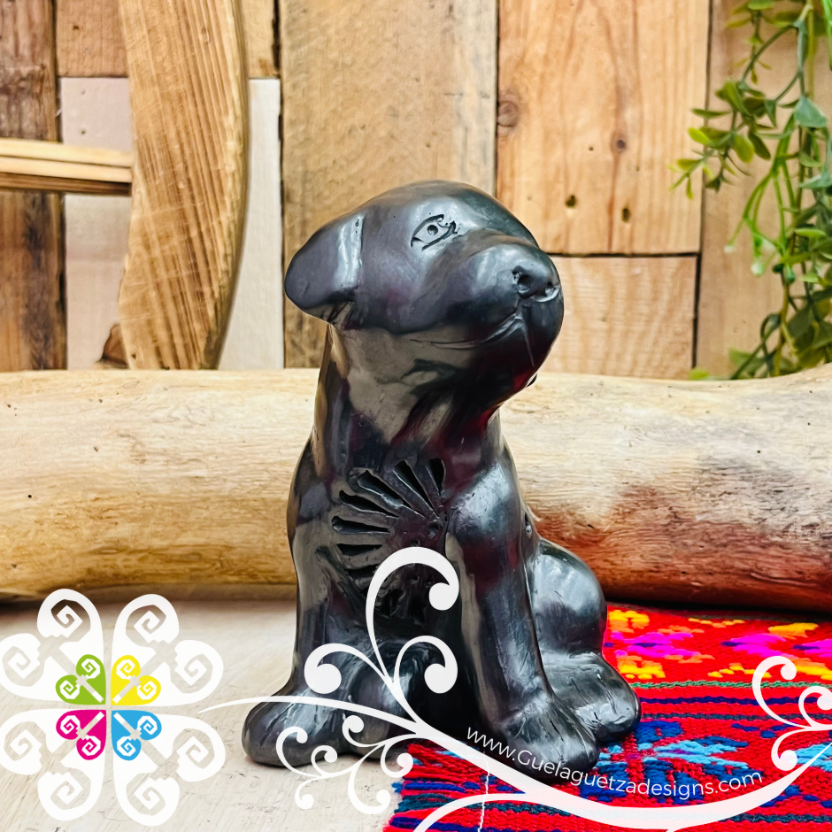 Labrador Dog Black Clay Figure - Barro Negro Oaxaca