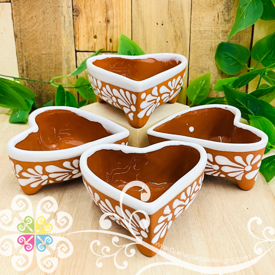 Set of 4 Natural/ White Espiga Molcajete Corazon Barro - Mexican Kitchen