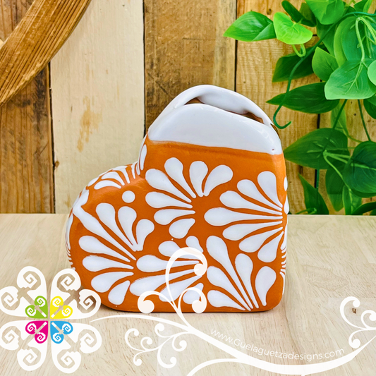 Natutal with White Espiga Corazon Clay Vase - Florero Barro