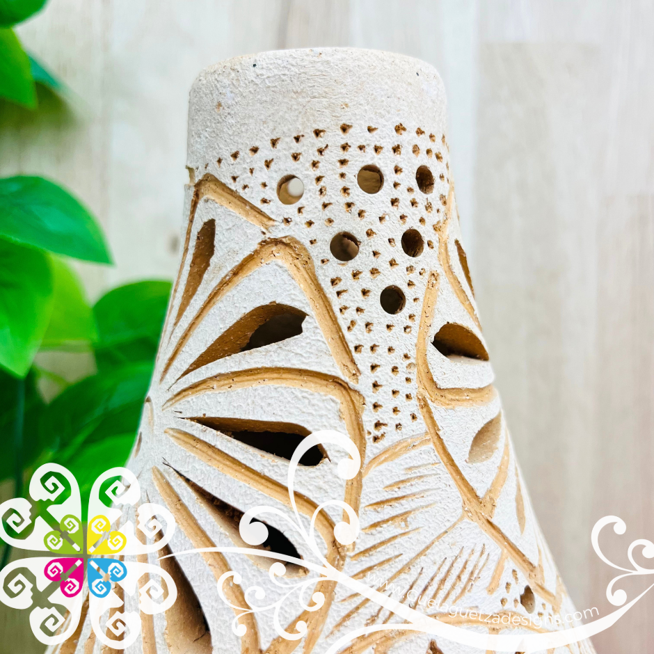 Lagrima Vase - Barro Atzompa