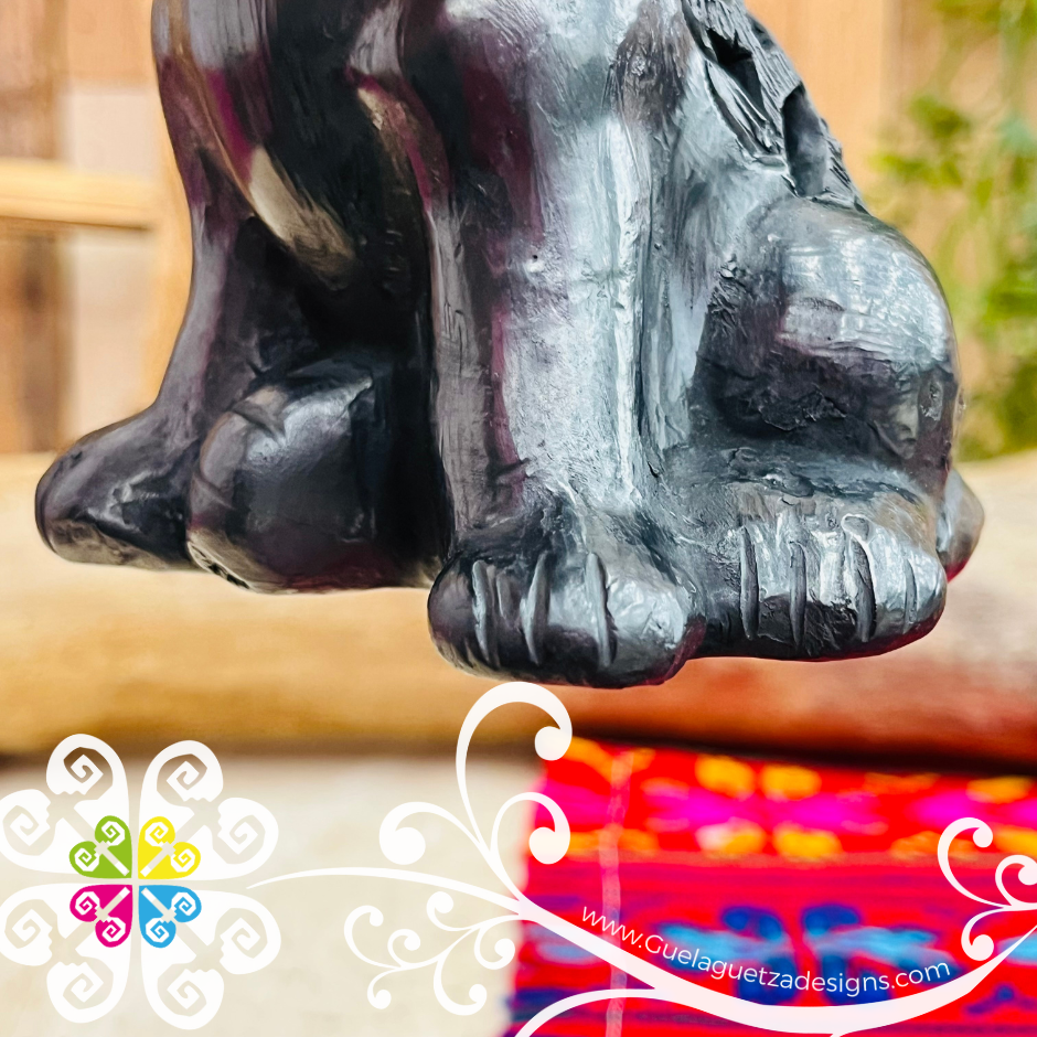 Labrador Dog Black Clay Figure - Barro Negro Oaxaca