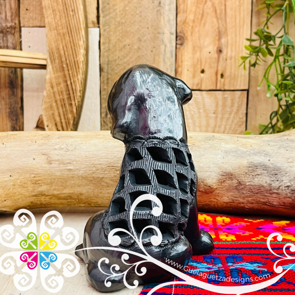 Labrador Dog Black Clay Figure - Barro Negro Oaxaca