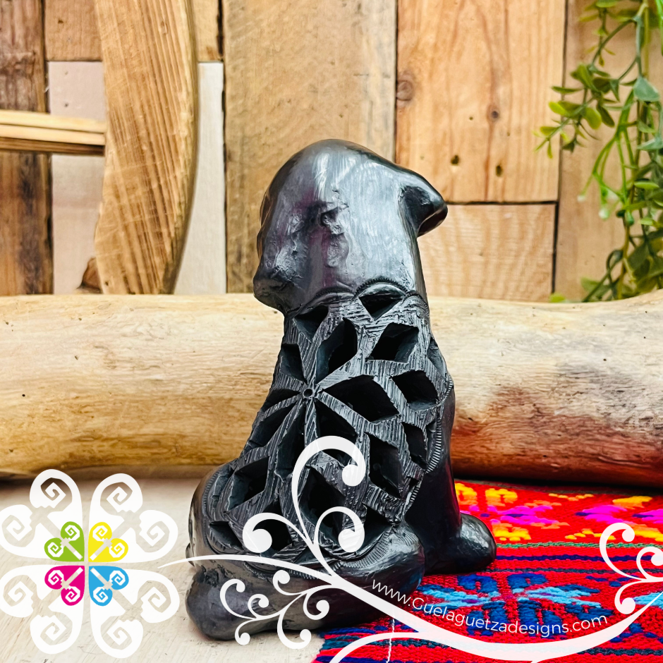 Labrador Dog Black Clay Figure - Barro Negro Oaxaca