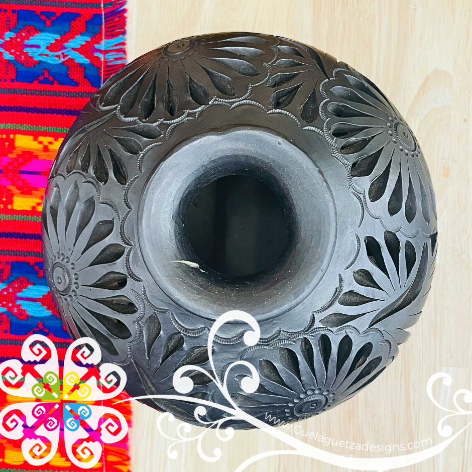 Large Cantaro Nigua Black Clay Vase - Barro Negro Oaxaca