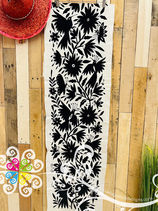 Black Large Solid Color Otomi Table Runner - Camino de Tenango