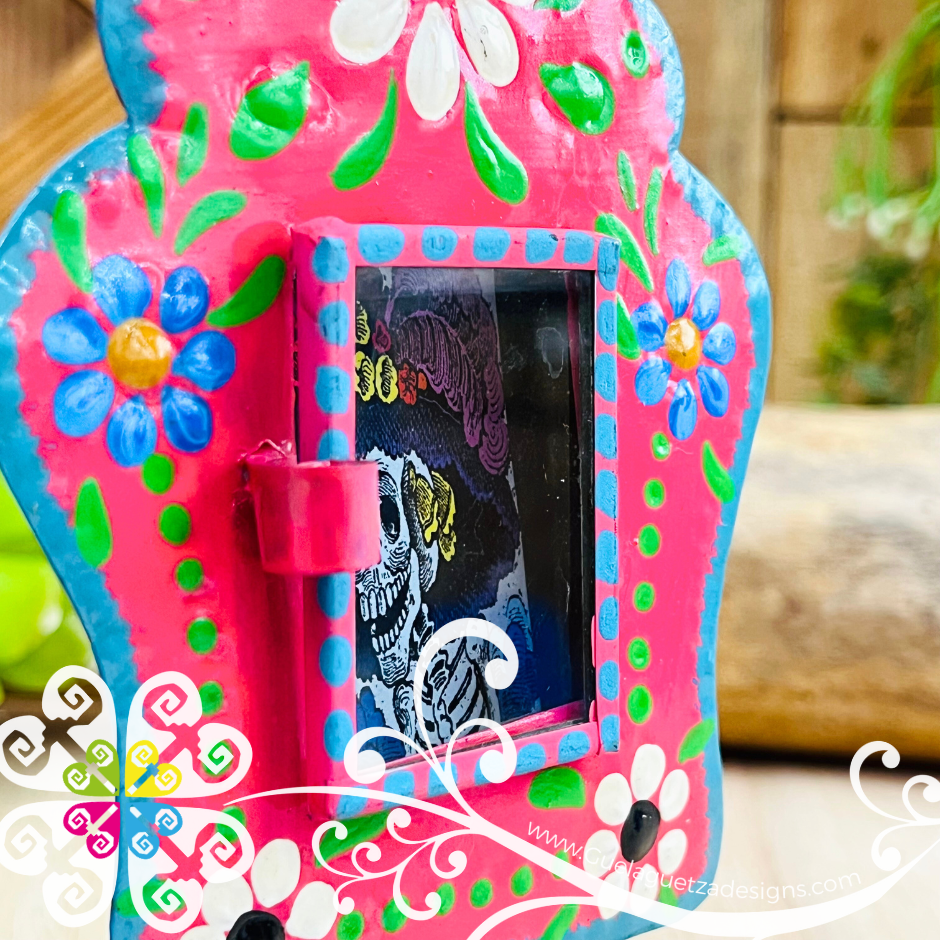Small Catrina Nicho Frame - Hojalata San Miguel Collection