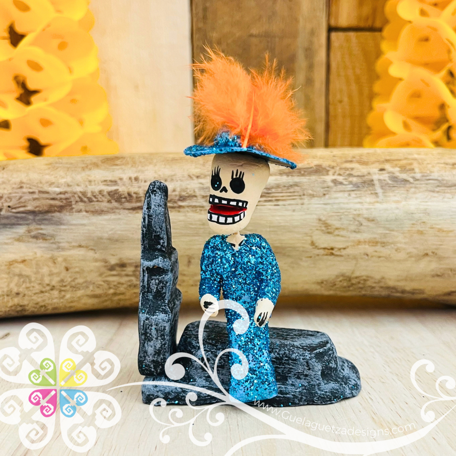 Little Clay Catrina Seated On Tomb - Catrina Brillantina