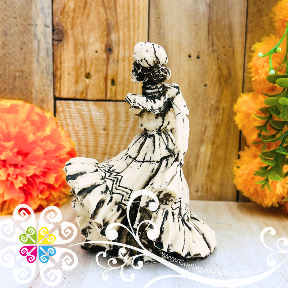 Small Dancing Catrina - Day of the Dead Decoration Resin statue
