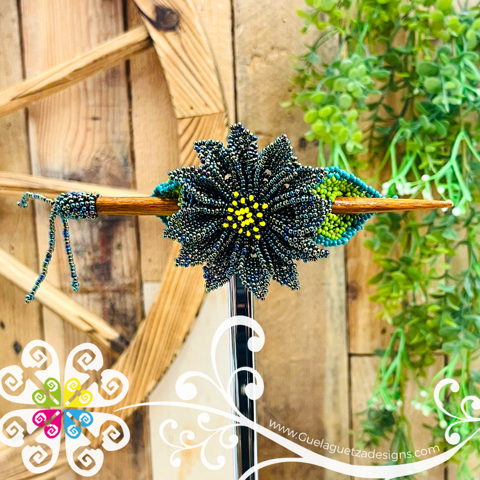 Beaded Daysi Hair Brooch