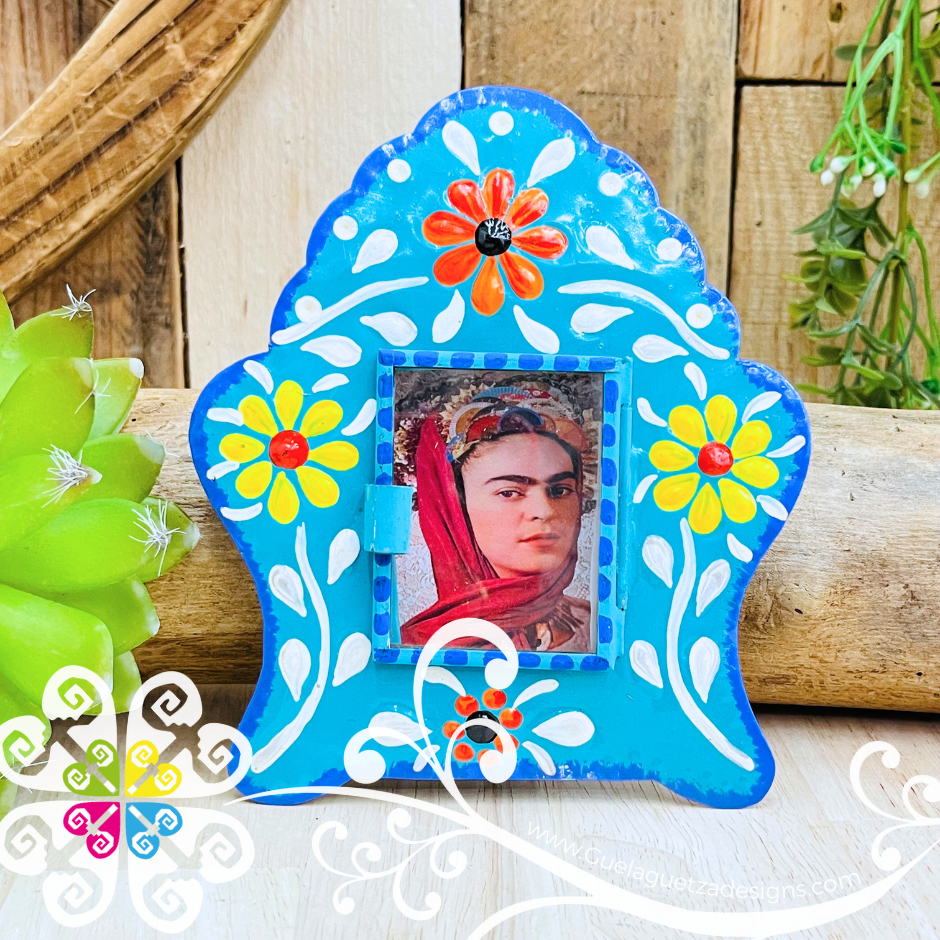 Medium Frida Nicho Frame - Hojalata San Miguel Collection