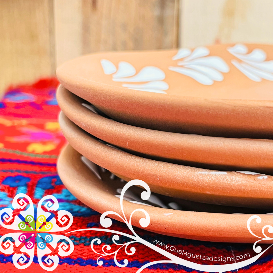 Set of 4 Small Natural / White Corazon Plate - Set Clay Flat Plates