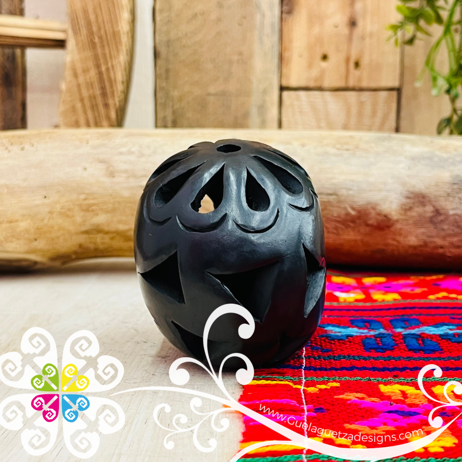 Small Calado Skull  - Black Clay Oaxaca