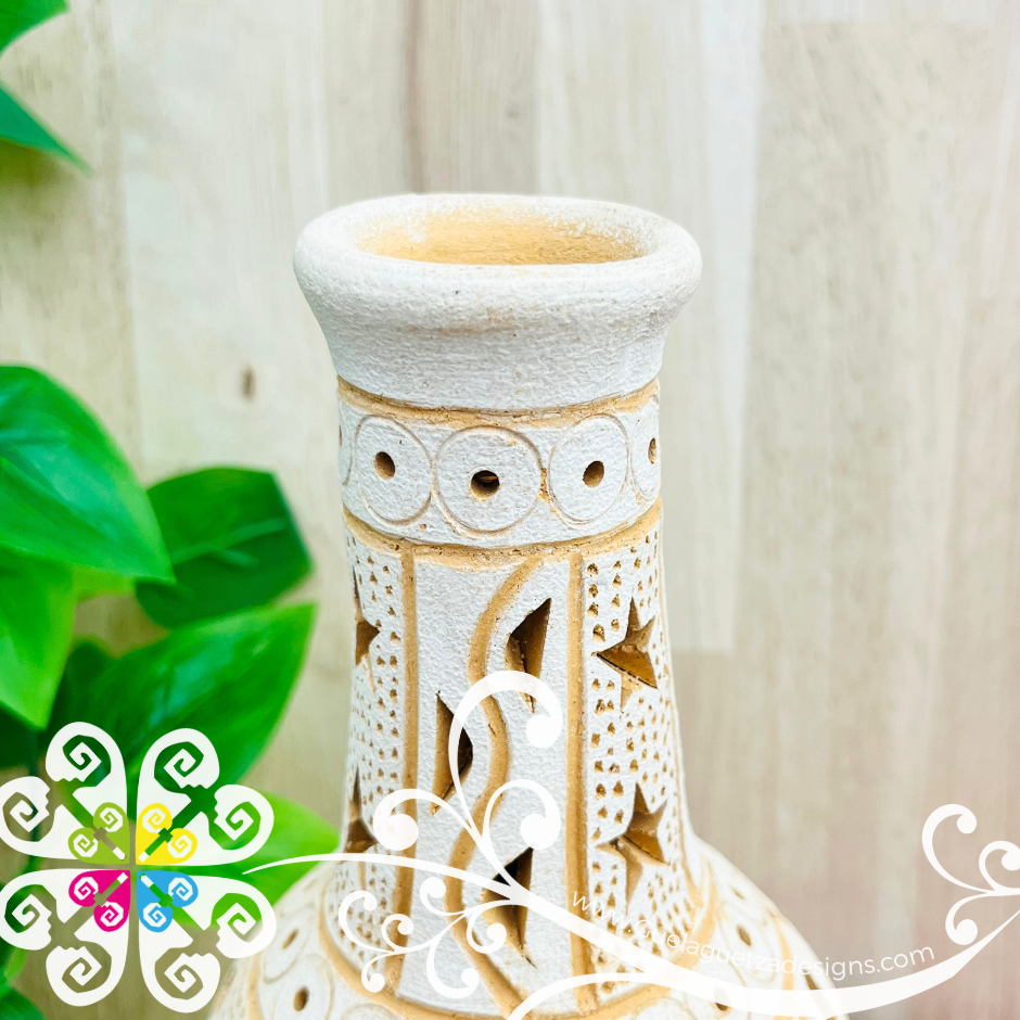 Flamingo Vase - Barro Atzompa