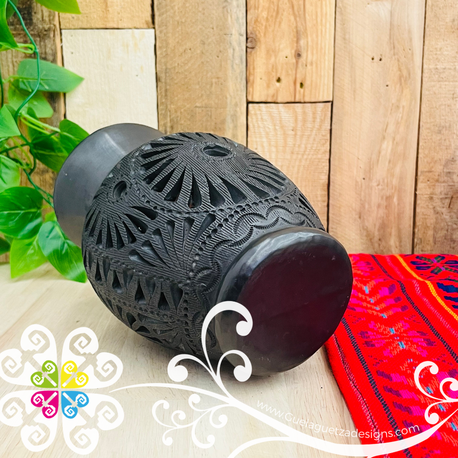 Cono Black Clay Vase - Barro Negro Oaxaca