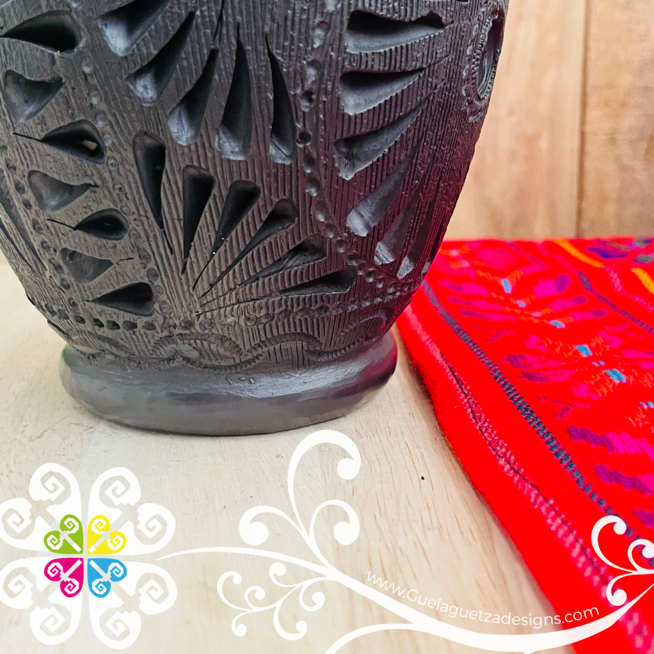 Cono Black Clay Vase - Barro Negro Oaxaca