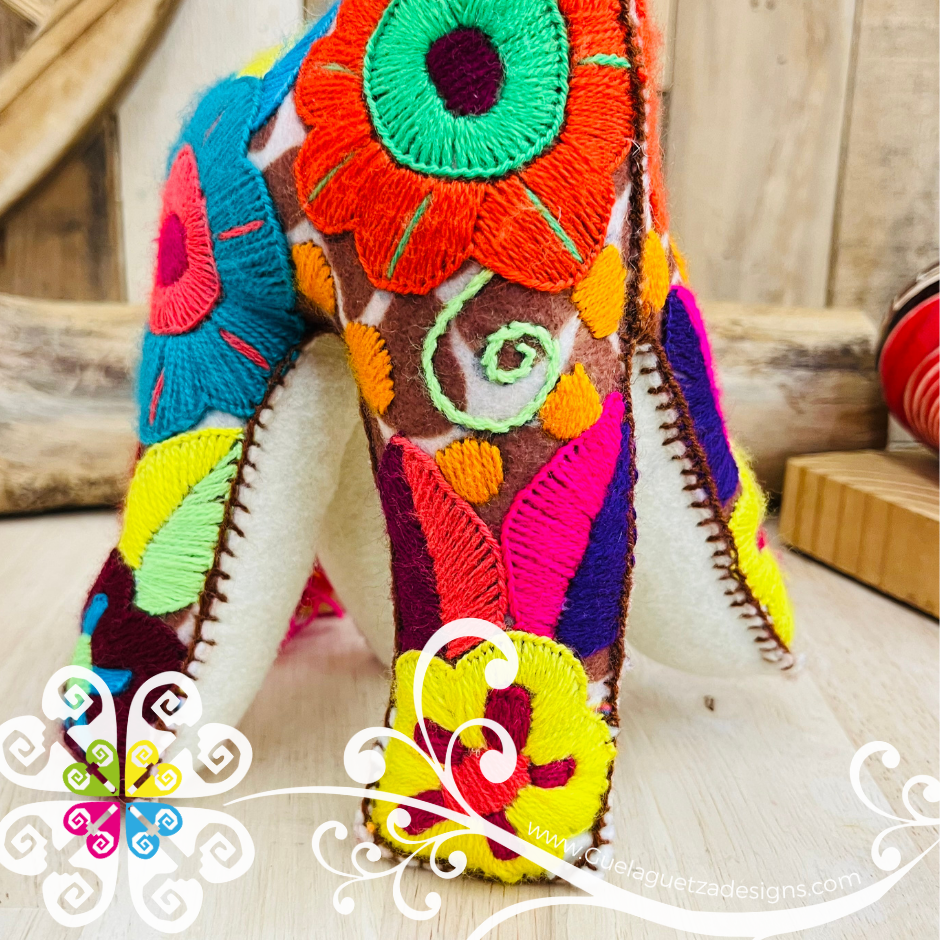 Embroidered Giraffe - Chiapas Stuffed Animal