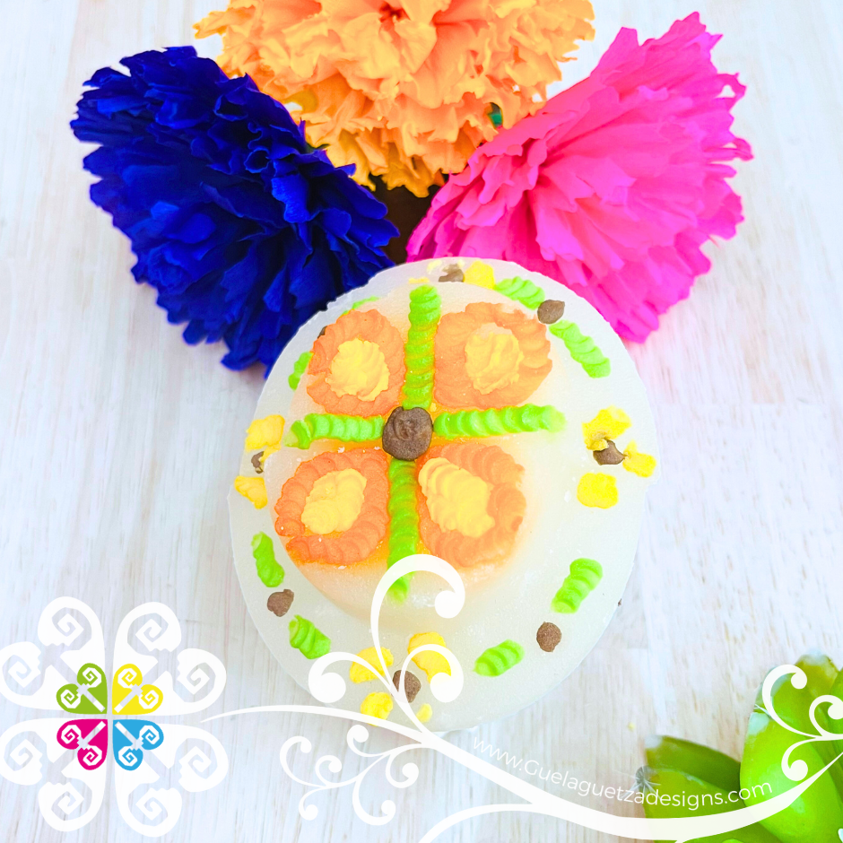 Medium Decorated Sugar Skull con Sombrero - Calaverita de Azucar