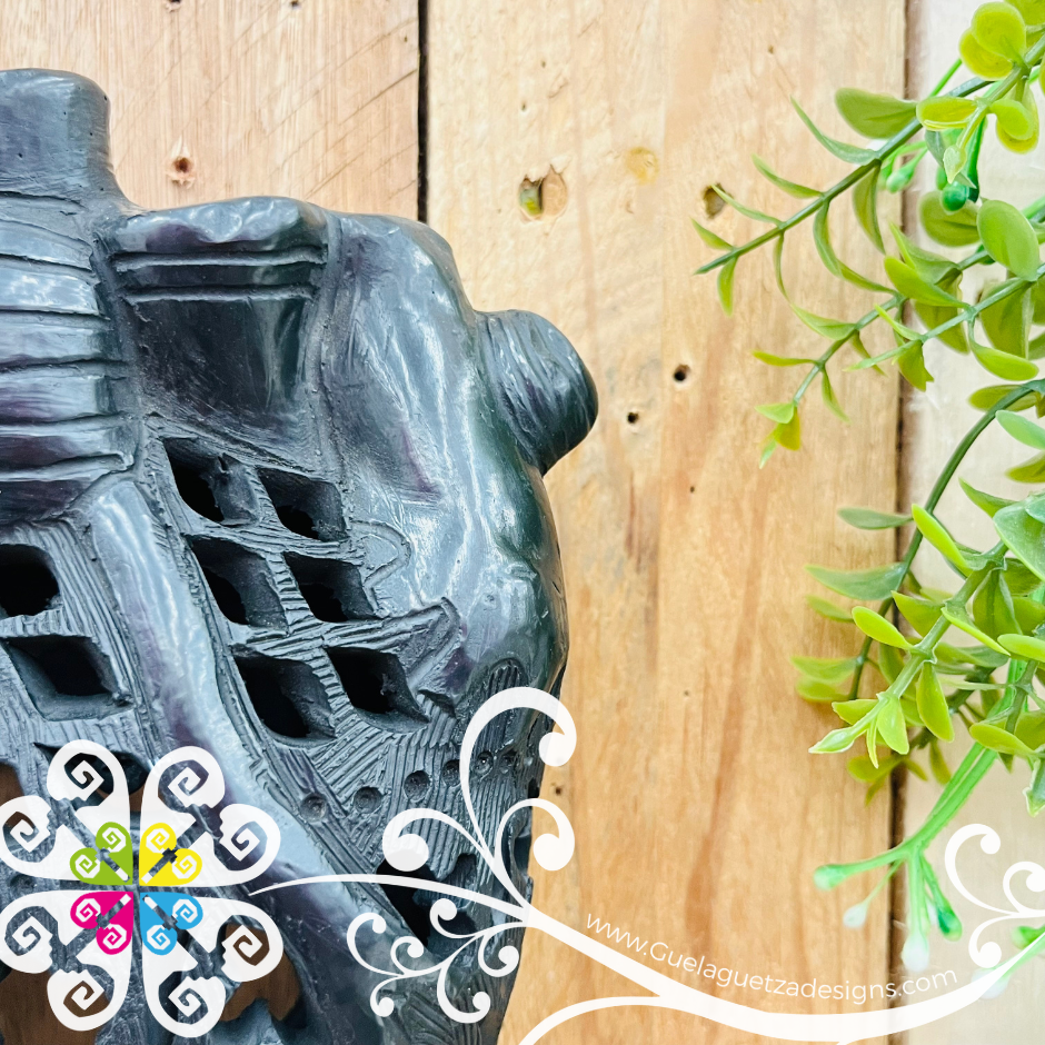 Medium Valvula Corazon De Pared - Barro Negro Oaxaca