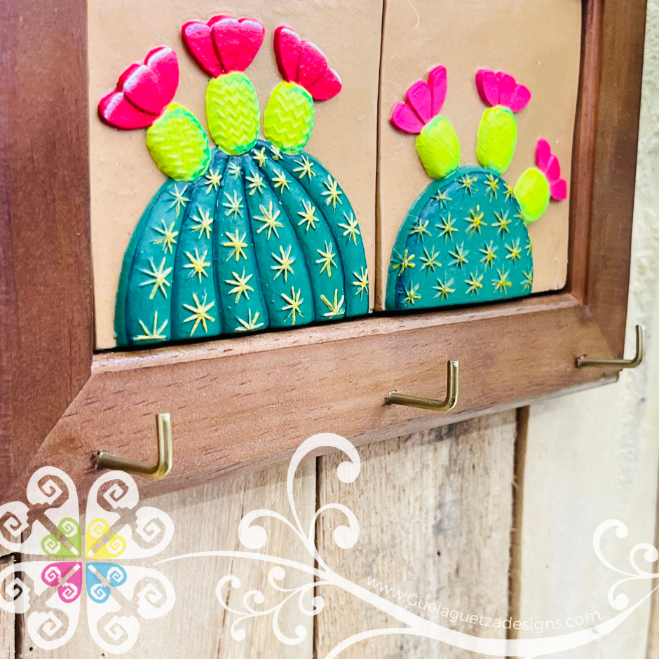 Cactus Design Wood Keyholder - Mexican Keyholder