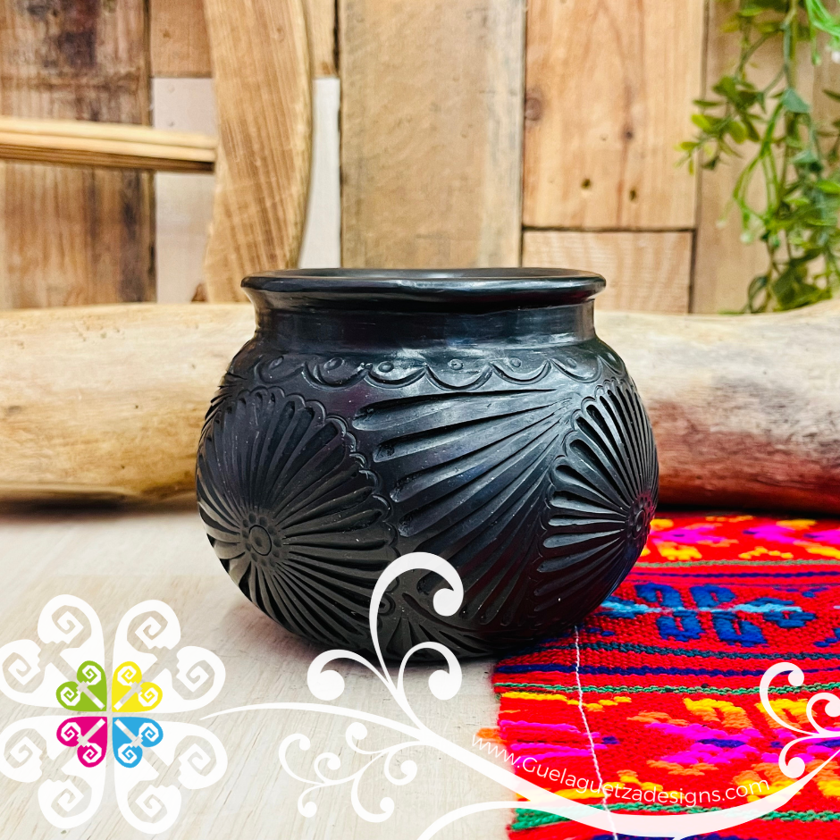Small Olla Planter Black Clay Vase - Barro Negro Oaxaca