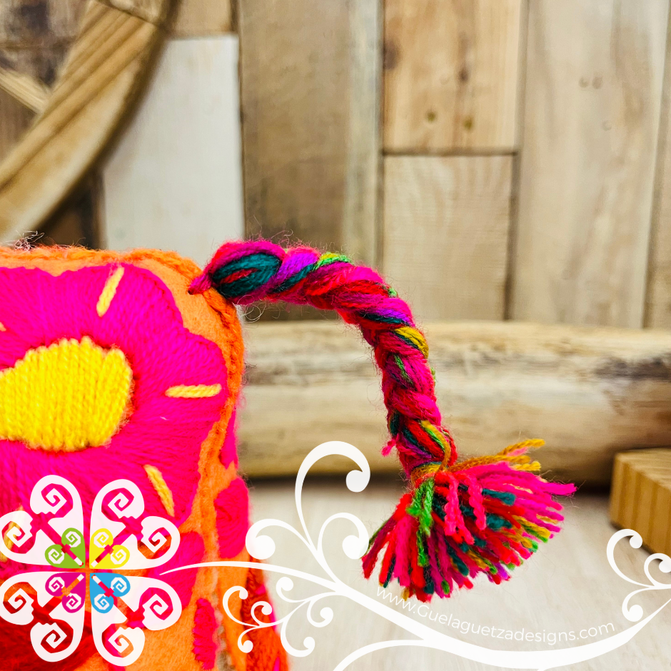 Embroidered Lion - Chiapas Stuffed Animal