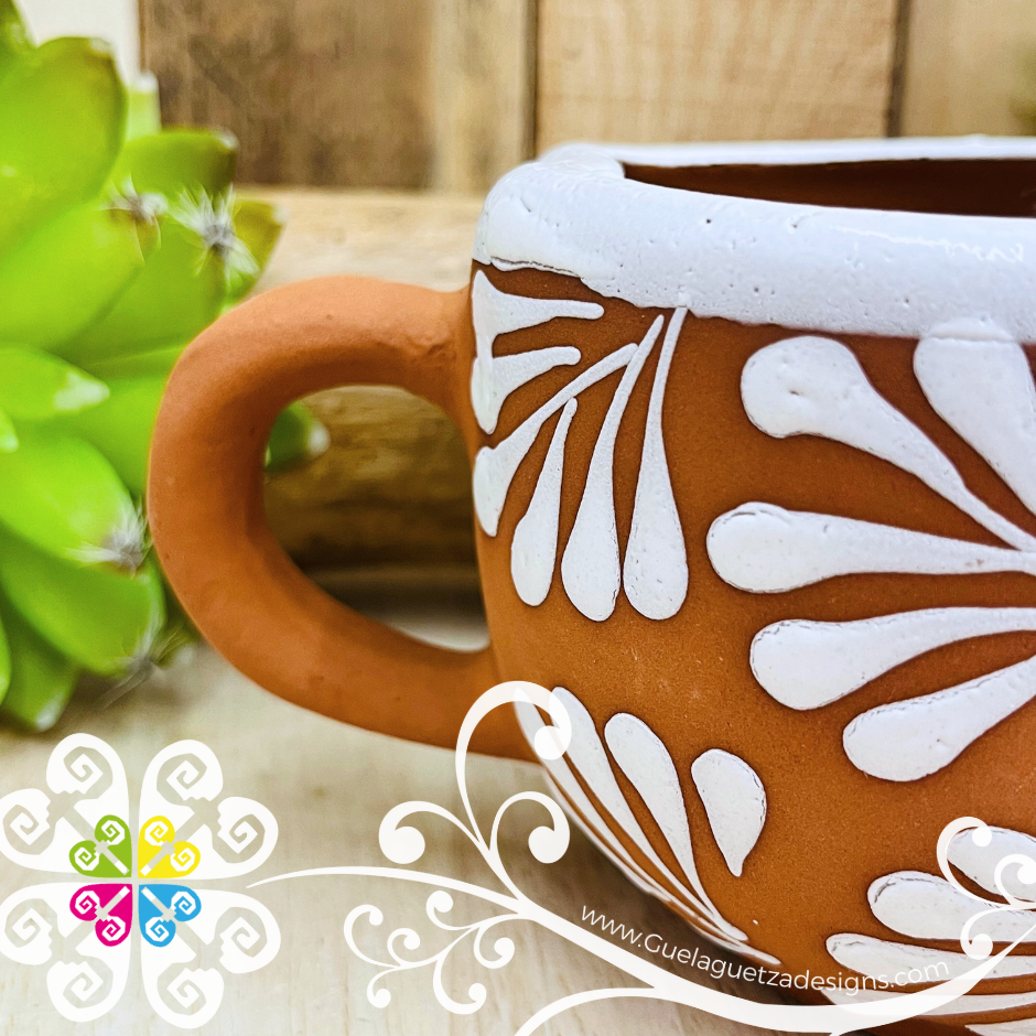 Set of 4 Medium Natural / White Corazon Clay Mugs - Set Taza Barro