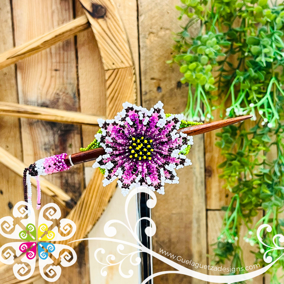 Beaded Daysi Hair Brooch