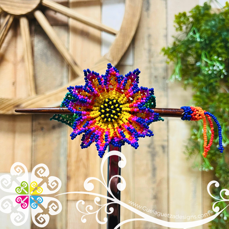 Beaded Daysi Hair Brooch