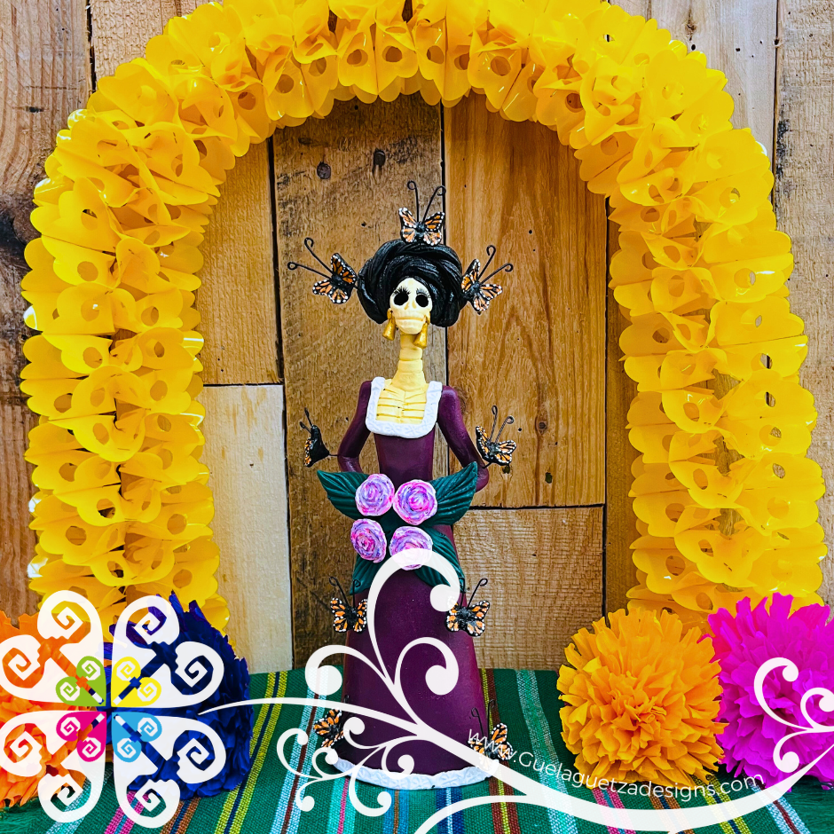 Small Mariposa Colores Fina Clay Catrina Michoacana - Capula Clay Home