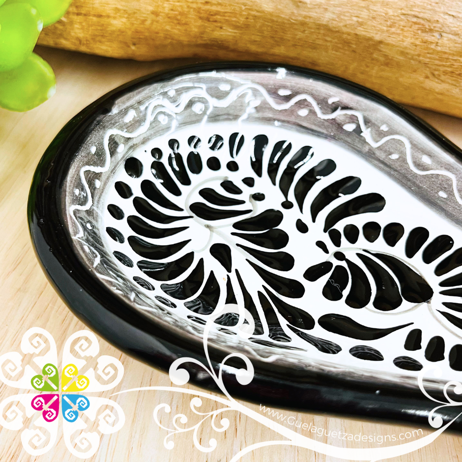 Black Talavera Spoon Rest - Talavera Kitchen