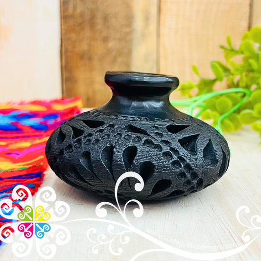 Mini Cantaro Nigua Black Clay Vase - Barro Negro Oaxaca